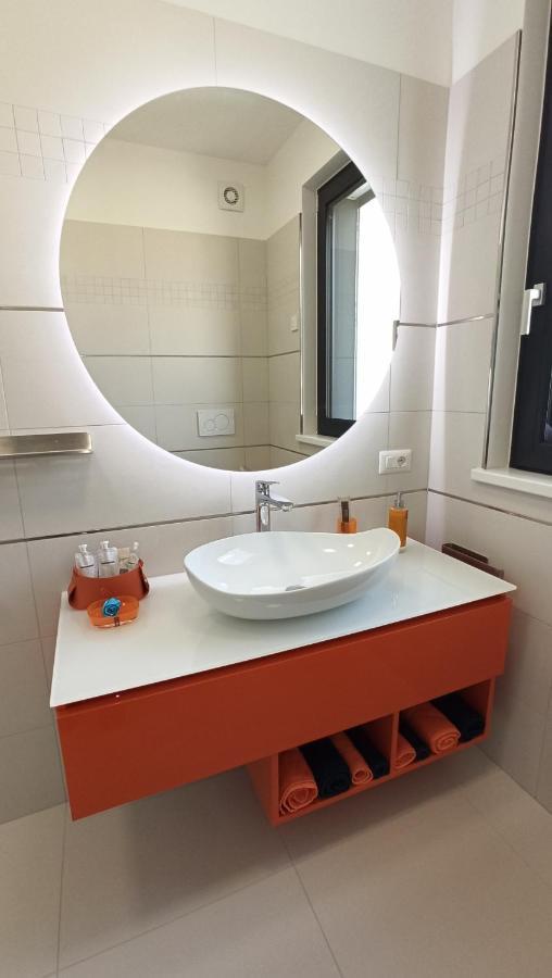 Blue Sky Garda - Sunset Apartment มัลเชซิเน ภายนอก รูปภาพ