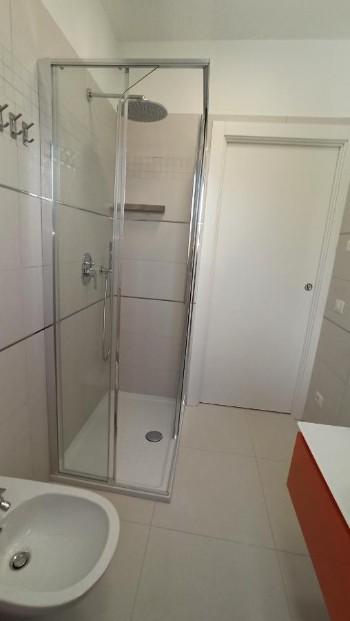 Blue Sky Garda - Sunset Apartment มัลเชซิเน ภายนอก รูปภาพ