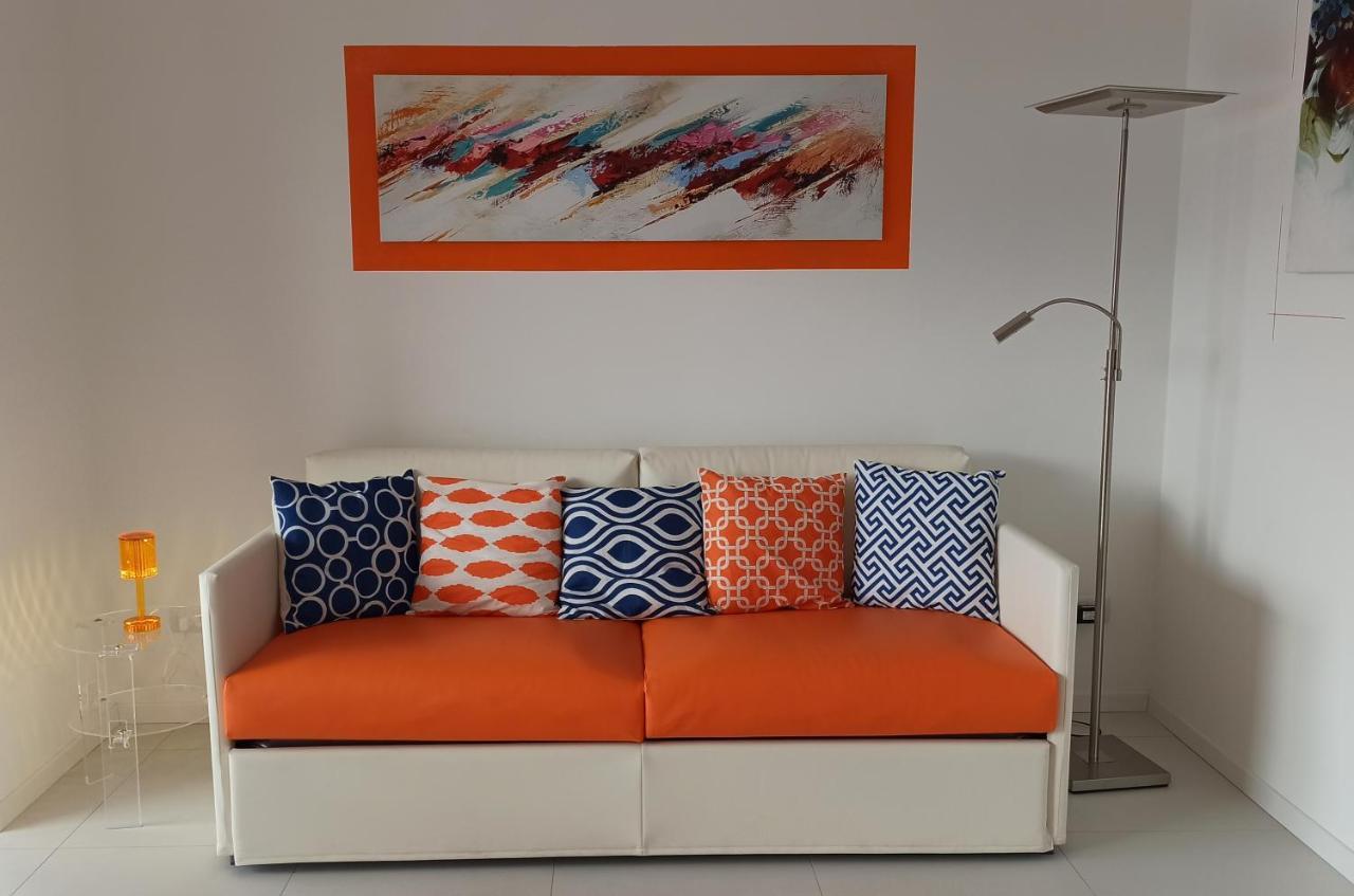Blue Sky Garda - Sunset Apartment มัลเชซิเน ภายนอก รูปภาพ