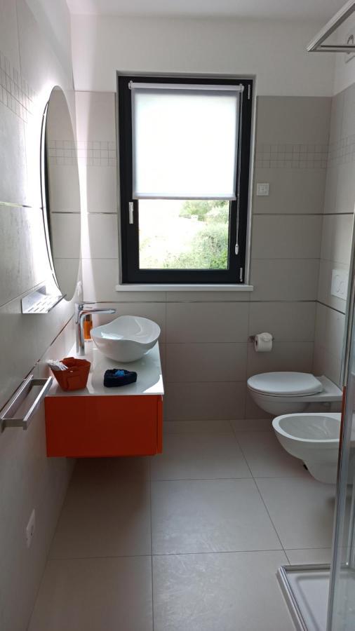 Blue Sky Garda - Sunset Apartment มัลเชซิเน ภายนอก รูปภาพ
