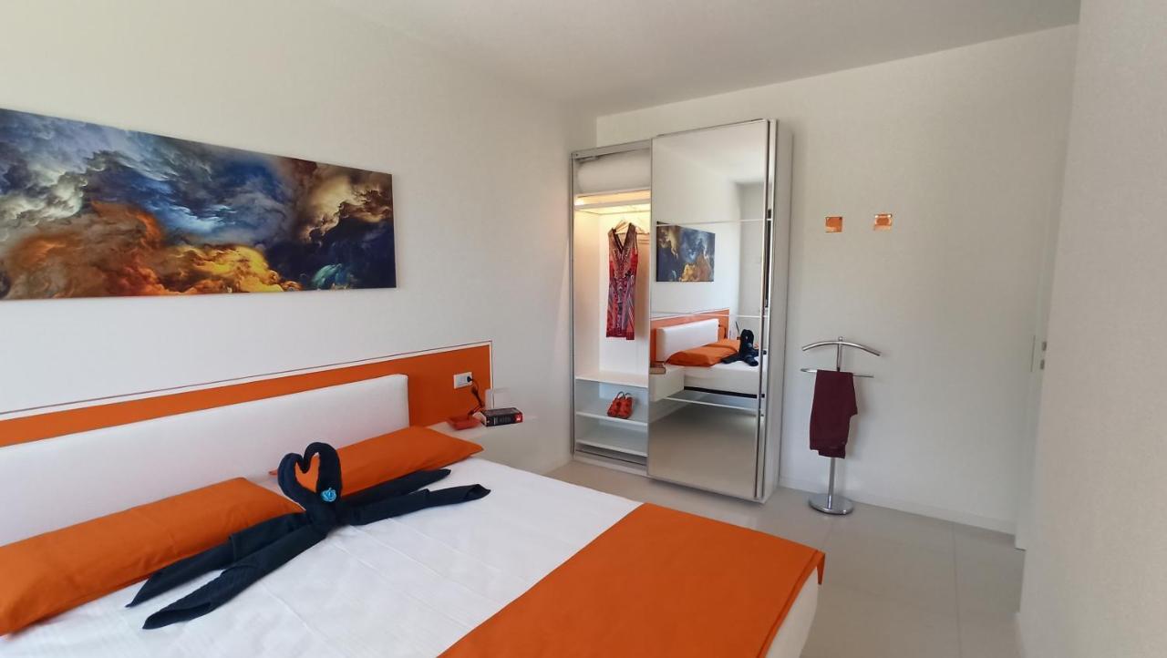 Blue Sky Garda - Sunset Apartment มัลเชซิเน ภายนอก รูปภาพ